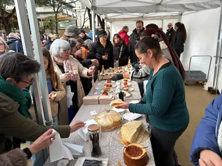 Inauguration de l'esplanade Charles de Gaulle - Mériadec - février 2026 - crêpes dégustation